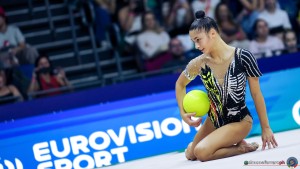 q raffaeli sofia ita sfe06882 copia simone ferraro ph